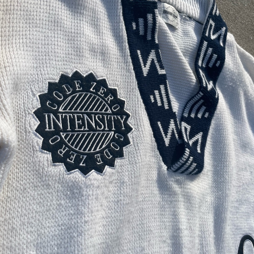 Vintage White Sweater (Code Intensity) - image 3